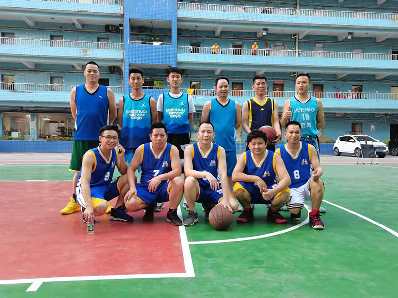 汇成厨房设备公司新春篮球赛：